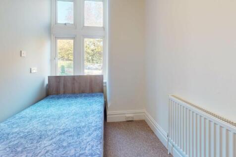 2-Park-Lane-Bedroom 
