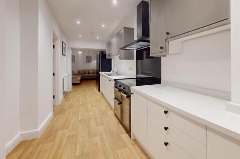2-Yew-Terrace-Claver