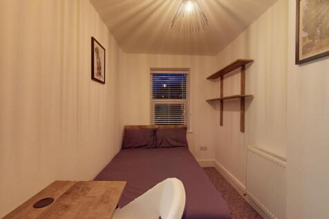 2-Yew-Terrace-Claver