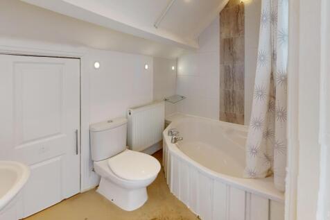 2-Park-Lane-Bathroom