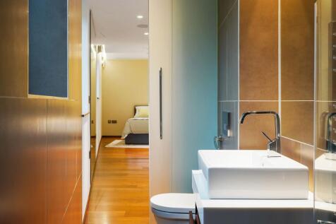 Ensuite to Second Bedroom (2)