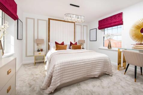 AVONDALE MAIN BEDROOM