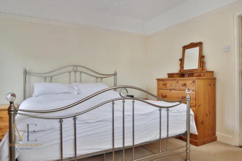 Bedroom_2
