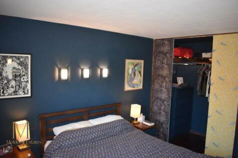bedroom_2