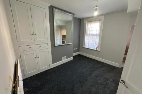 Dining area.JPG