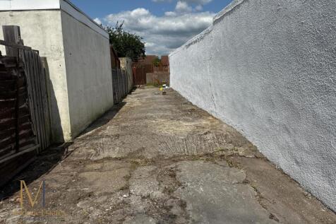 Access road