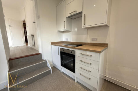 Kitchen_1.jpeg