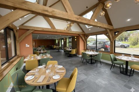 Staged image Dining area (9).jpeg