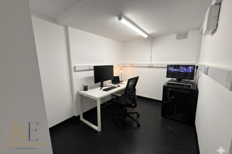 Staged image Office(4).jpeg