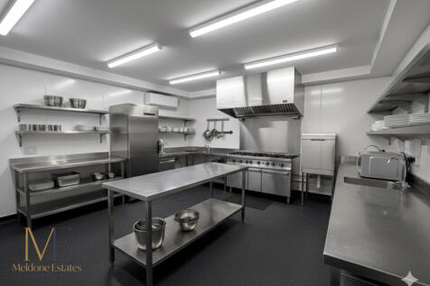 Staged image Kitchen (6).jpeg