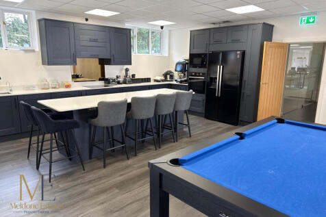 Kitchen Area_Staff area.JPG