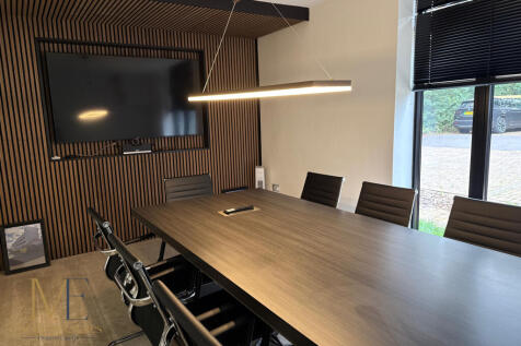 Confereence room_2.JPG