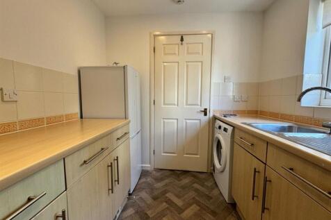 Kitchen 3.jpeg