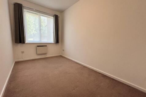 Bedroom 2 -1.jpeg