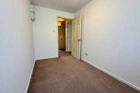 Bedroom 2 - 2.jpeg