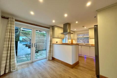 Dining area.jpg