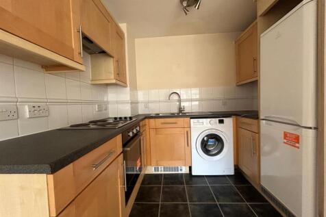 Kitchen 1.jpg