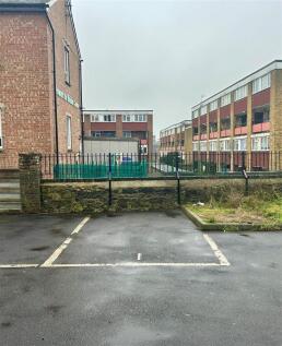 car parking space to rear.jpg