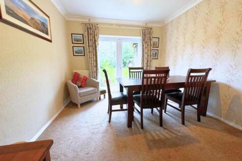 Dining room.jpg