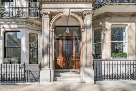 ENTRANCE (5).jpg