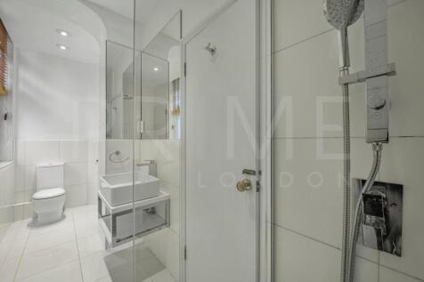 BATHROOM2 (24).jpg