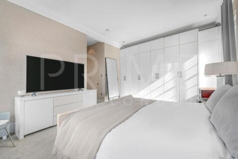 BEDROOM1b (27).jpg
