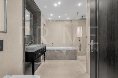 bathroom3 (12).jpg