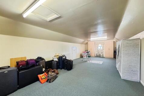 e64fcd21--4CA7-9A43-544182F4B361-25779-000010E6257