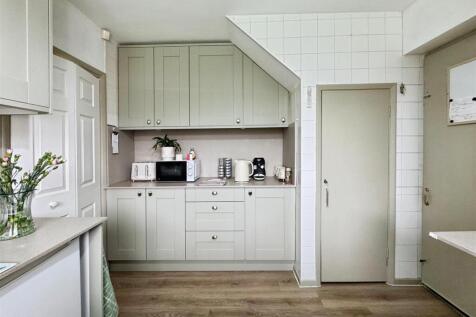 da34eb2f--4586-BA08-088BA46F231F-29083-0000125AD33