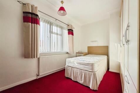 2b35385c--4CC2-A702-F63E1A1CE567-46539-00001C860A9