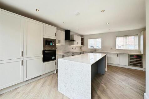 5f04e950--4386-B440-9A3B3B2F08A5-13396-000009E4870