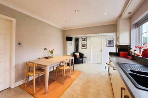 c5794b5d-0-4363-A500-4695CAA4CBCD-3491-00000375246