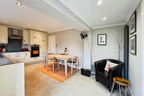 1090698f-C-4698-A281-D2A581883277-3491-00000375255