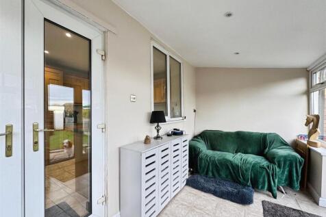 e3db9f61-0-428D-950B-0C9E849BF6E8-5587-000004A82EA