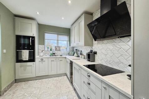 f0c4692d-2-4F3E-9B82-C66A93DE081F-5587-000004C9681