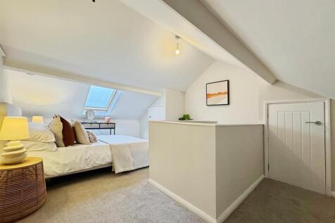 107933ce--406A-8F8D-D526141DA933-14648-00000AA9104