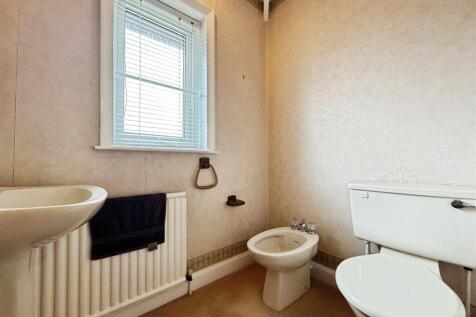 abb9a1b1--49E0-B74C-1B1A122E3C1C-39662-000017EDFD9