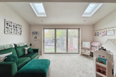 decceaad--43CD-995D-613DAD9C24B4-39662-0000193BA45