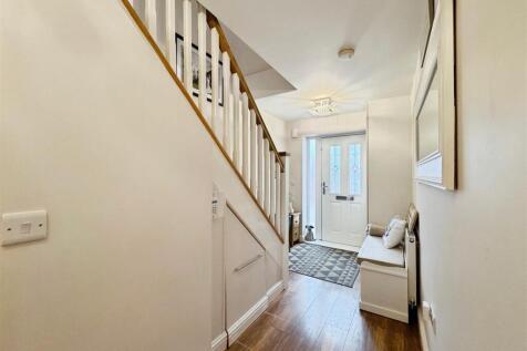 e517357f--4681-A548-13CA365BA088-39662-0000193B735