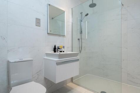 En Suite of the Harrogate, 4 bedroom house