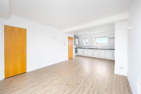 Reception/Kitchen