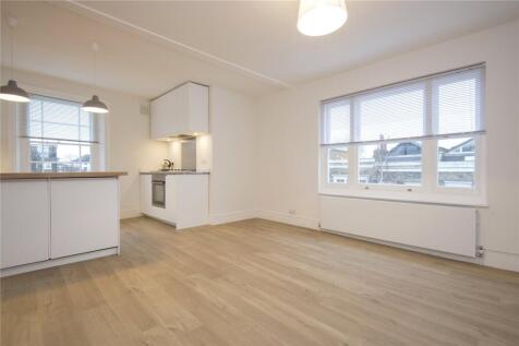 Living Room/Kitchen