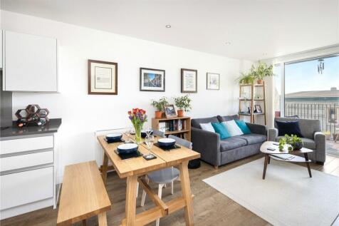 Living/Dining Area