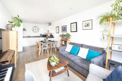 Living Room/Kitchen