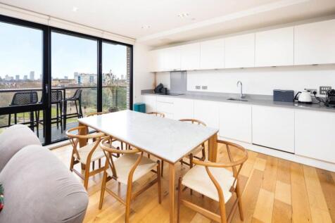 Living Room/Kitchen