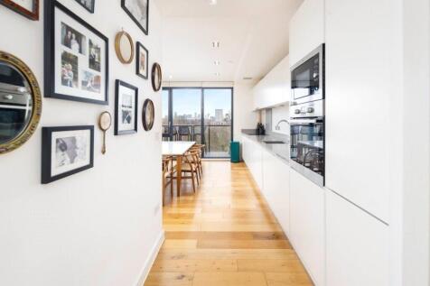 Living Room/Kitchen