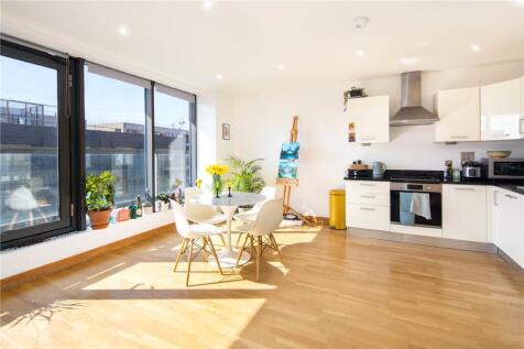 Living Area/Kitchen