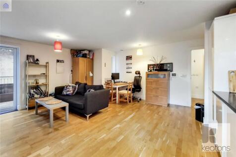 Living Room/Kitchen