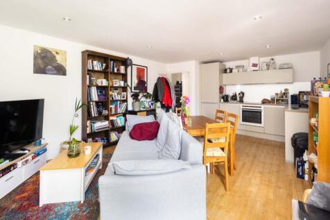 Living Room/Kitchen