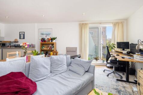 Living Room/Kitchen